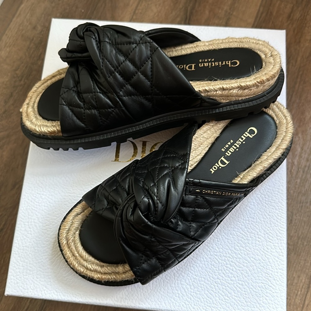 Dior Cannage Quilted DTwist Slide Sandal Size 39